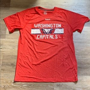 🔥Reebok T-SHIRT Sz L🔥